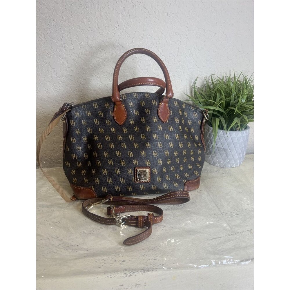 Dooney & Bourke Gretta Women's Satchel/Top Handle Bag, Large